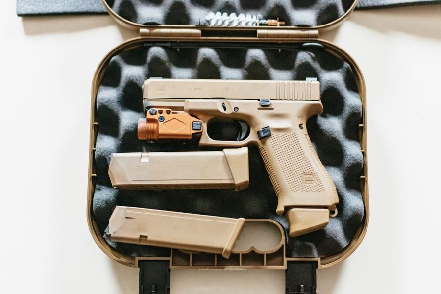 Gdańsk: Extreme Gun Shooting Experience with Transfers - Who will enjoy this most?