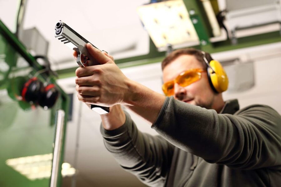 Gdańsk: Extreme Gun Shooting Experience with Transfers - Pickup from your hotel keeps the day simple