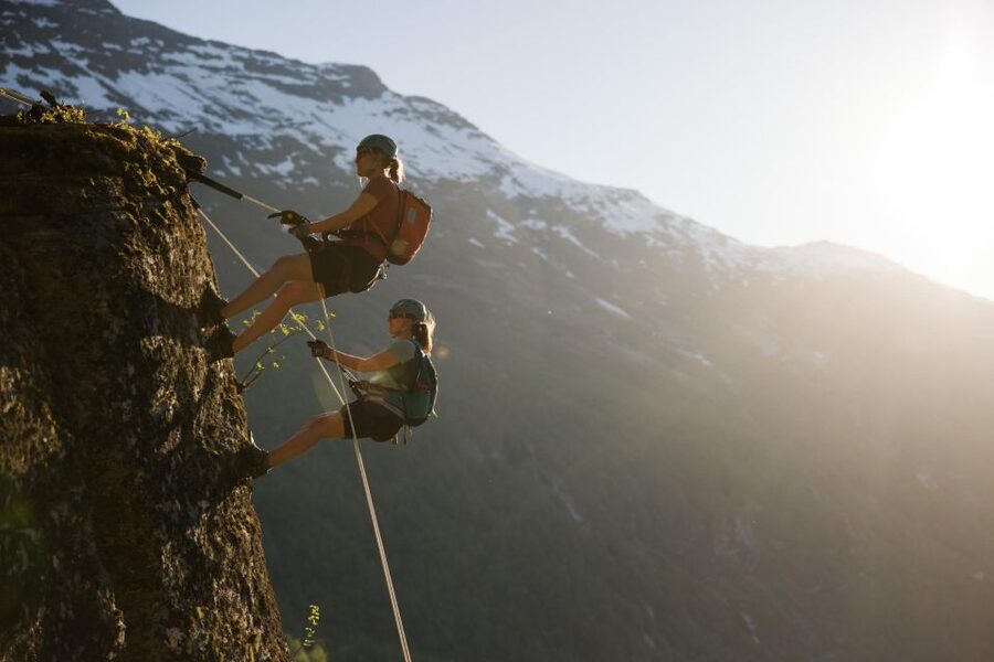 Geiranger: Rappelling tour with epic view - Passing the Queen’s Chair to the rappel walls
