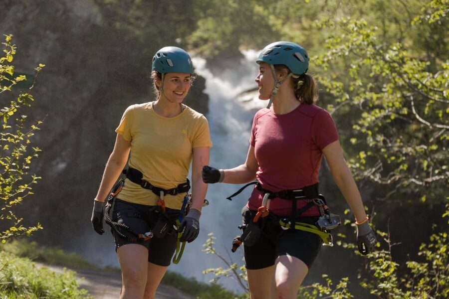 Geiranger: Rappelling tour with epic view - Who will get the most from this tour?