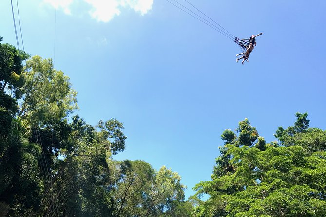 Giant Swing Skypark Cairns by AJ Hackett - Choosing between the bungy, swing, and combo