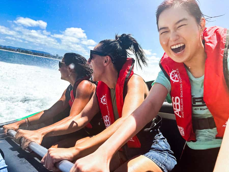 Gold Coast: Jet Boat Ride & Sea World Entry Ticket - Who will enjoy this combo most