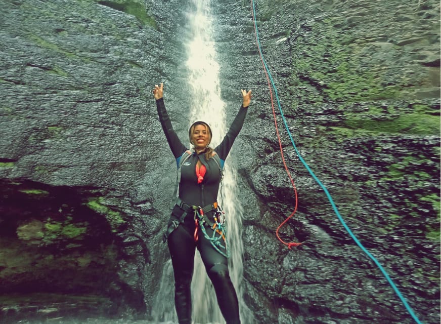 Gran Canaria: Canyoning Adventure in the Green Heart Jungle - Canarian snacks, hot tea, and a welcome pause