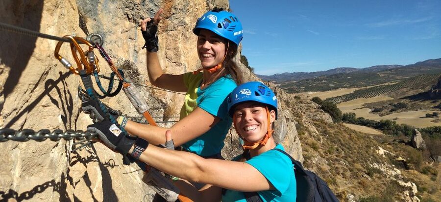 Granada: Via Ferrata Moclín with Transfers - A picnic and toast after the climbing