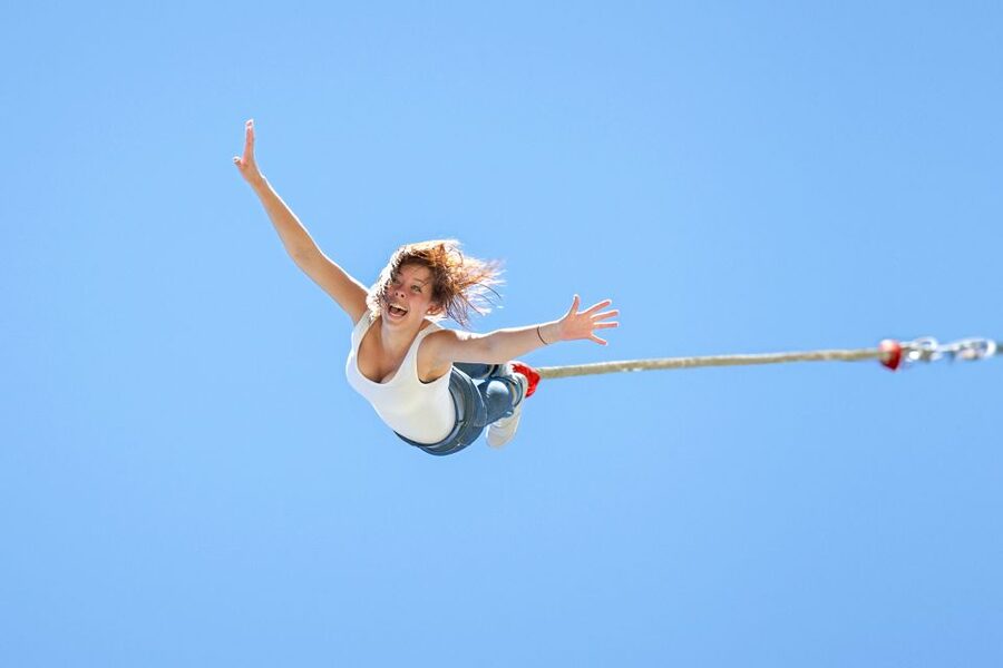 Hanmer Springs: 35-Meter Bungy Jump off Waiau Bridge - The briefing is where the nerves begin