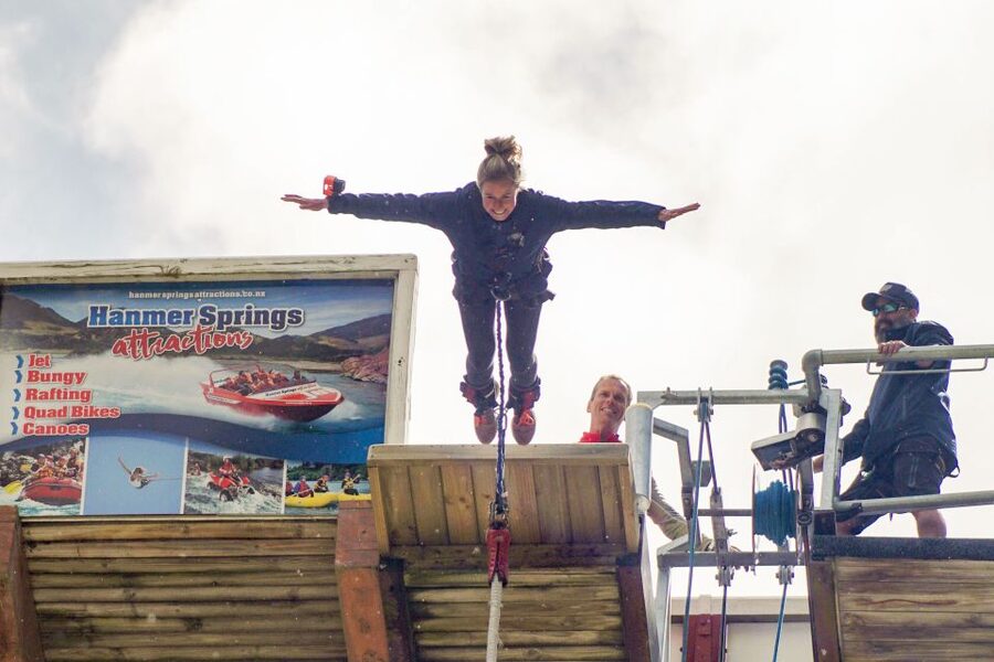 Hanmer Springs: 35-Meter Bungy Jump off Waiau Bridge - Is $129 a fair price?