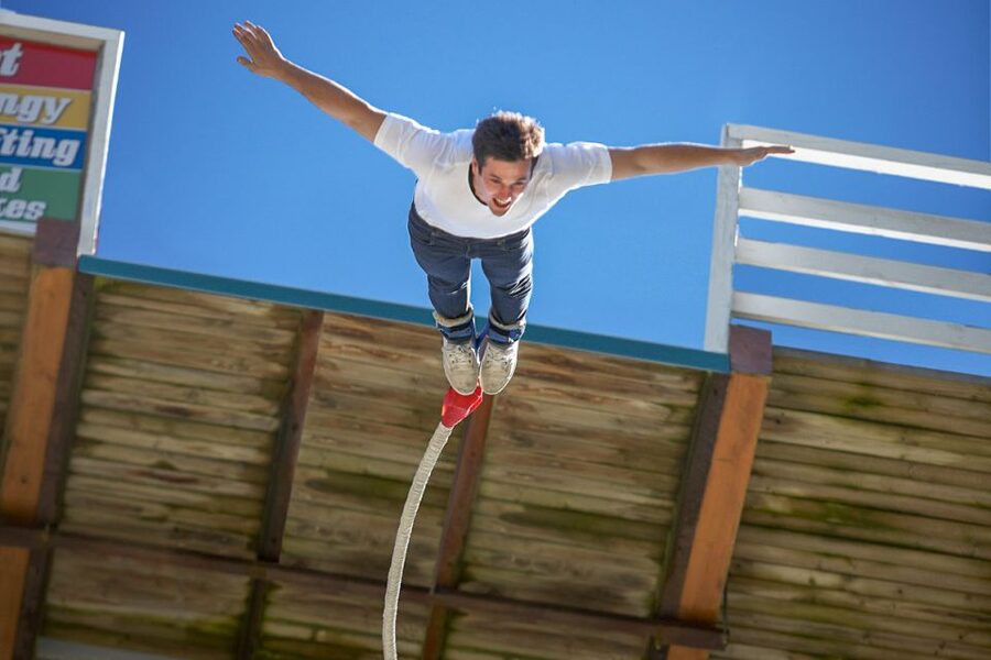Hanmer Springs: 35-Meter Bungy Jump off Waiau Bridge - From Hanmer Springs to the old ferry bridge