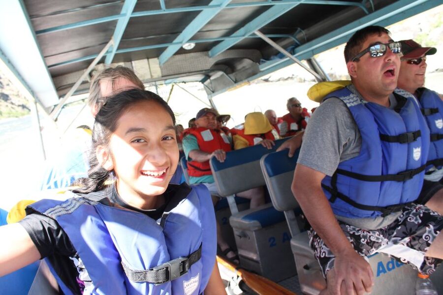 Hells Canyon: Yellow Jet Boat Tour to Kirkwood, Snake River - Lunch at Sheep Creek or Kirkwood Historic Ranch