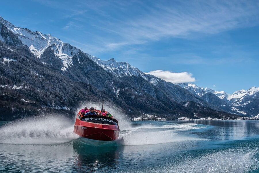 Interlaken: Winter Jetboat Ride on Lake Brienz - Why winter makes this ride different
