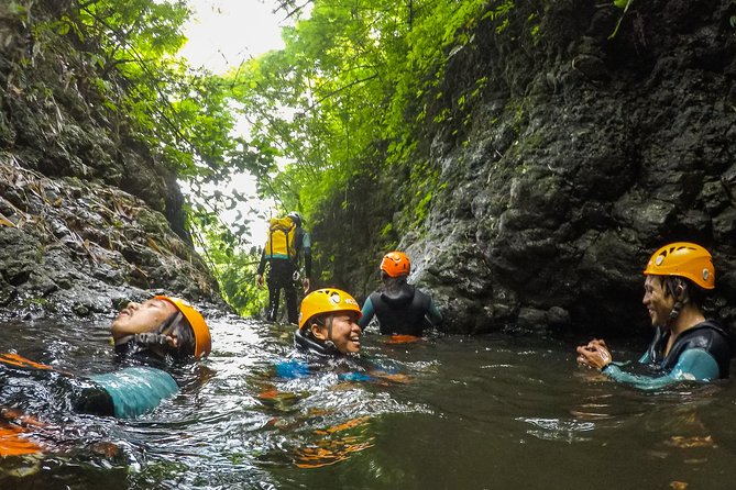 Intermediate canyoning tour in Bali " Maboya Canyon " - Lunch, footage, and the trip back