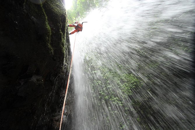 Intermediate canyoning trip in Bali " Samba canyon " - The early pickup and journey north