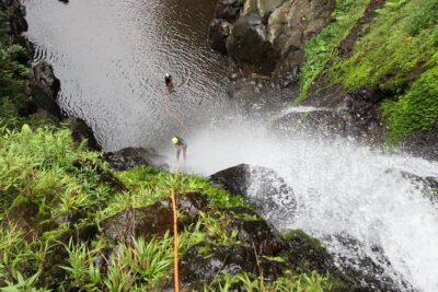 Intermediate canyoning trip in Bali ” Samba canyon “