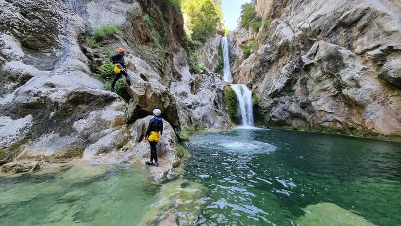 Iz Omisa: Extremni Canyoning na rijeci Cetini/ Free photos - Is $82 a fair price?