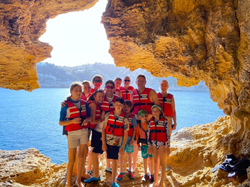 Jávea: Cala Portixol Kayak Tour with Snorkel & Cliff Jumping - Cliff jumping, with no pressure to perform