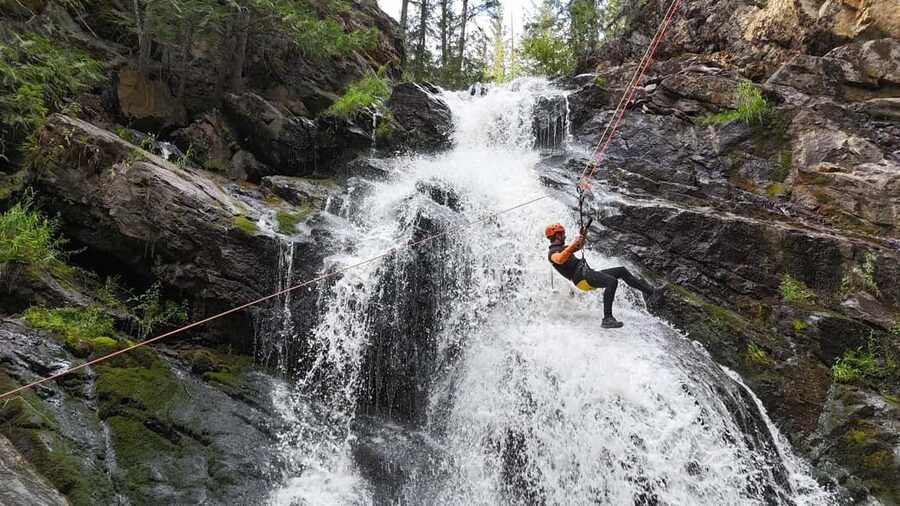 Kelowna: Adventure Canyoning Tour - The 25-minute safety briefing comes first