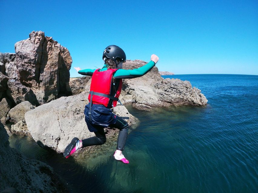 Kids Version - Coasteering with snorkeling: Algarve - Why Ingrina Beach makes a good starting point