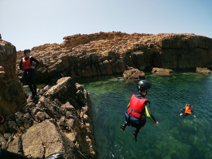 Kids Version - Coasteering with snorkeling: Algarve - The short walk back to the van