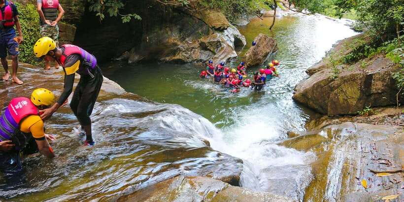 Kitulgala: Kataran Oya Canyoning Adventure - Rappelling down the waterfalls
