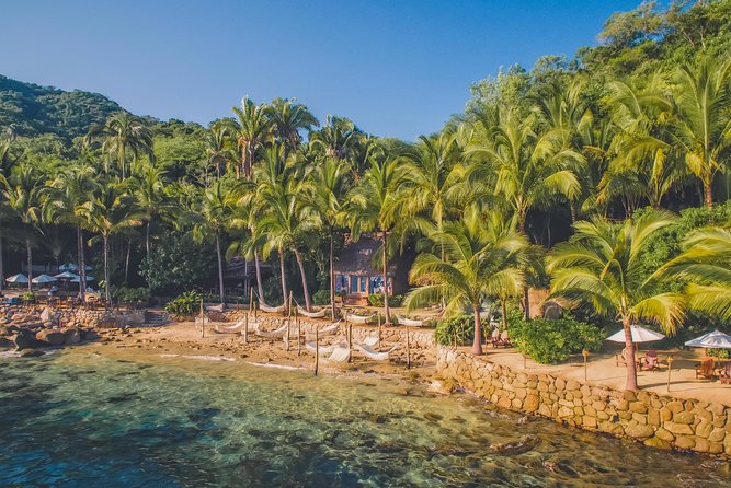 Las Caletas Beach & Adventure Park with buffet lunch and open bar - Who should choose this day trip?