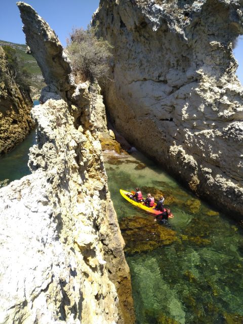 Lisbon: Arrábida Kayak and Coasteering Adventure Tour - A proper beach picnic, not just a snack