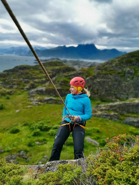 Lofoten: Full Day Combo tour, (kayaking and rappelling) - Rappelling down the cliffs