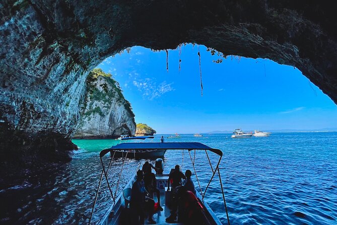 Los Arcos 5 islands Snorkeling Cliff Jumping and Hidden Beach - The so-called hidden beach