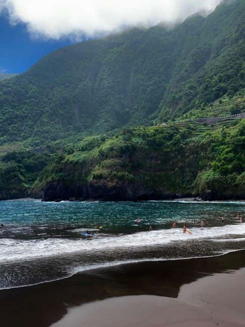 Madeira Adrenaline 4x4 Tour: Zipline, Giant Swing and Seixal - What the small Jeep format feels like