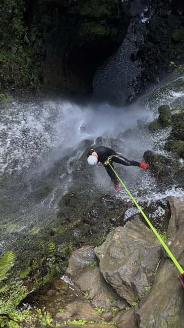 Madeira Canyoning For Beginners Ribeira Funda Level 3 - The warm-up rappel gets you focused