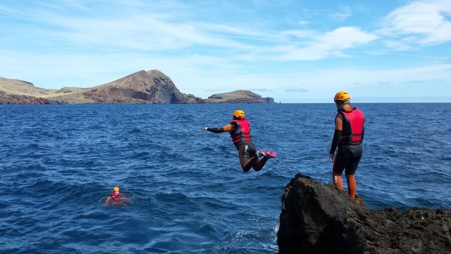 Madeira: Coasteering Tour - What coasteering in Madeira actually involves