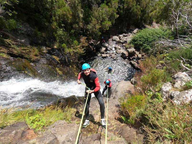 Madeira : Ribeira das Cales Canyoning (Level 1) - Five Rappels, a 15-Meter Drop, and Cool Pools