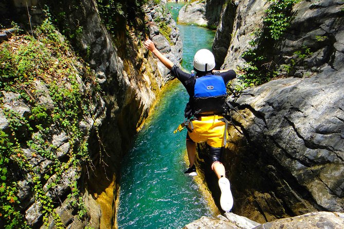 Matacanes : Canyoning + Hiking + Water Jumps + Rappel + Caves - Key points to know before booking