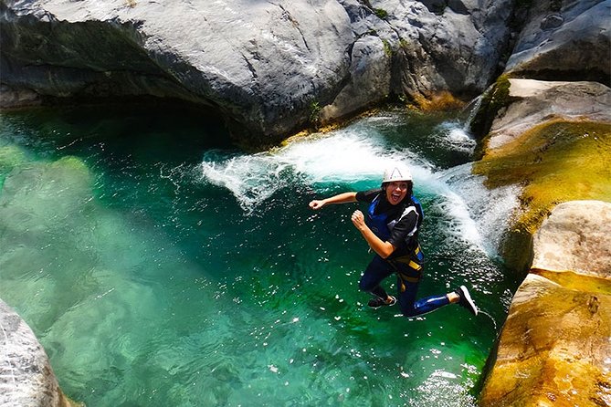 Matacanes : Canyoning + Hiking + Water Jumps + Rappel + Caves - Underground tunnels and the change in pace