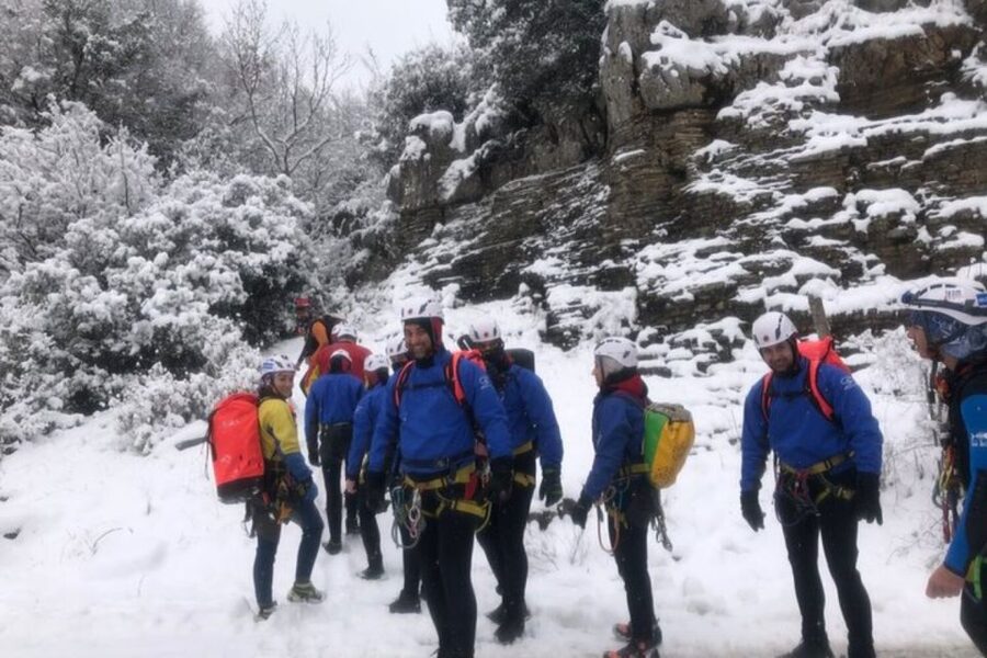 Megalo Papingo: Canyoning with Rappel Section B - The guide team is a major part of the experience