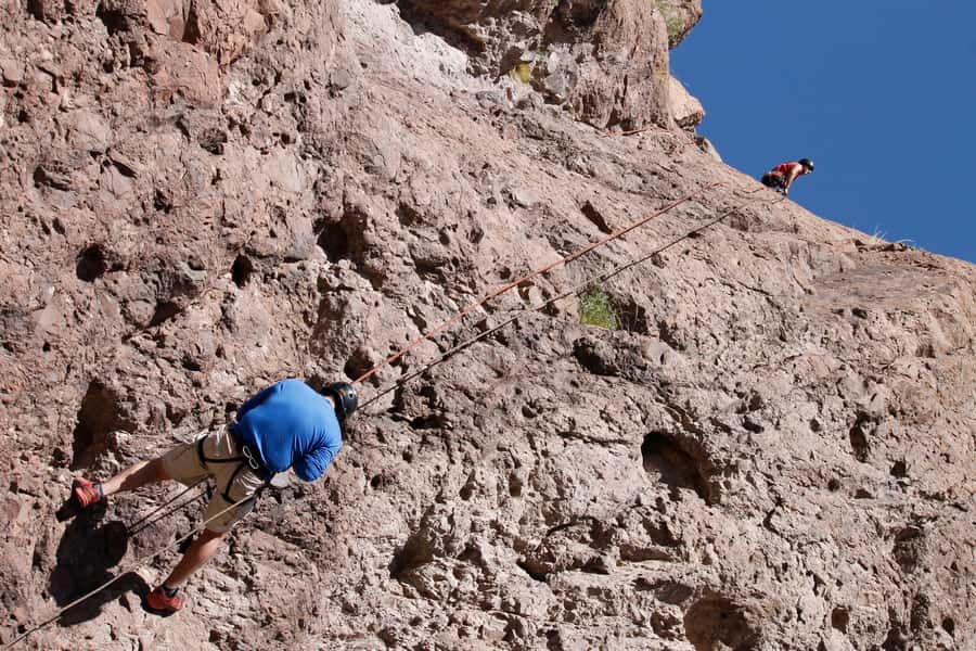 Mendoza: Trekking, Abseiling and Zipline - Preparing for the 30-meter rappel