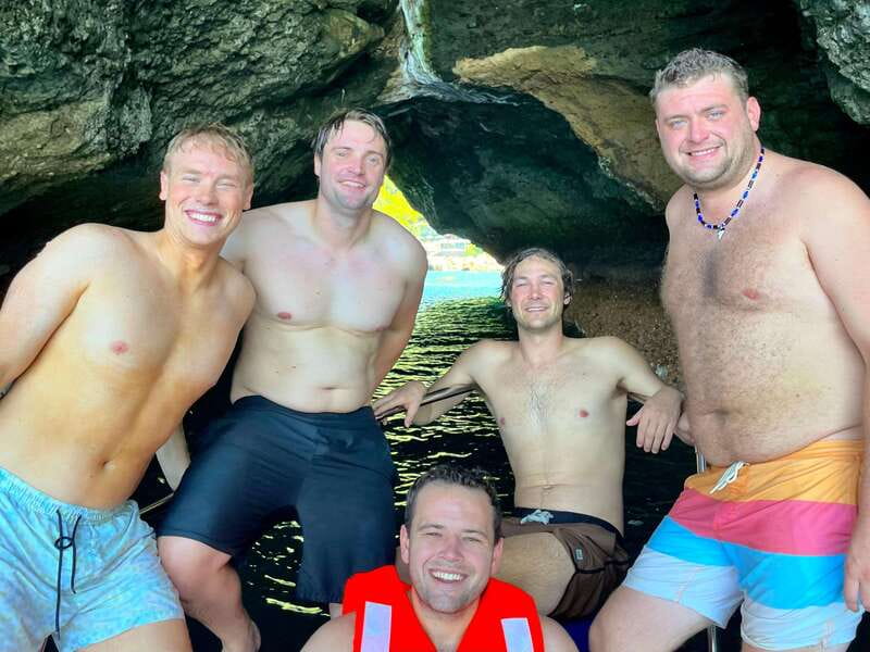Mismaloya: Snorkeling, Cliff Jumping, and Beach Tour - Guides, organization, and the one practical warning