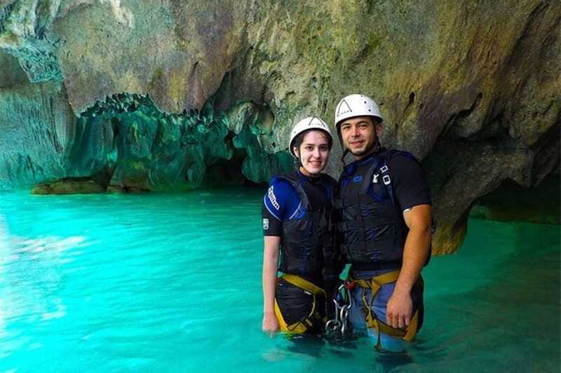 Monterrey: Canyoning + Hiking + Water Jumps + Rappel + Caves - What the included gear and food mean