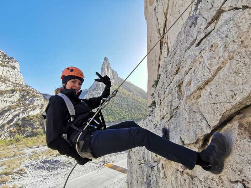 Monterrey: Rappelling class in La Huasteca Park - What to wear and pack for the rock