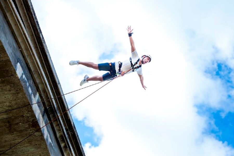 Murillo de Gállego Huesca: Bungee jumping over the river - One hour, small groups, and the value of $50
