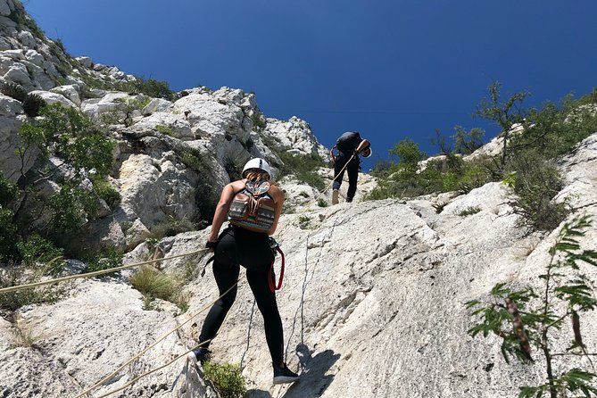 Nido de los Aguiluchos, Monterrey: Hiking + Rock Climbing + 3 Rappels - The summit delivers the reward