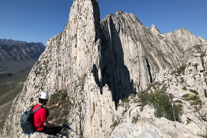 Nido de los Aguiluchos, Monterrey: Hiking + Rock Climbing + 3 Rappels - Three rappels, each with its own dose of nerves