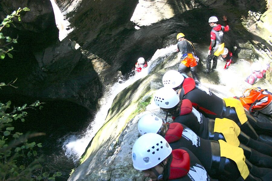 Ötztal: Advanced Canyoning at Auerklamm - Abseiling with a guide beside you