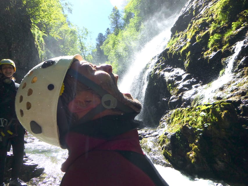 Ötztal: Canyoning at Alpenrosenklamm for Beginners - The first abseil and the stepped passage