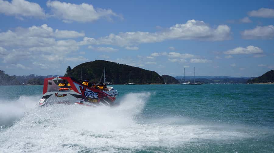 Paihia: Bay of Islands 30-minute Adventure Jet Boat Trip - Why this 30-minute ride works