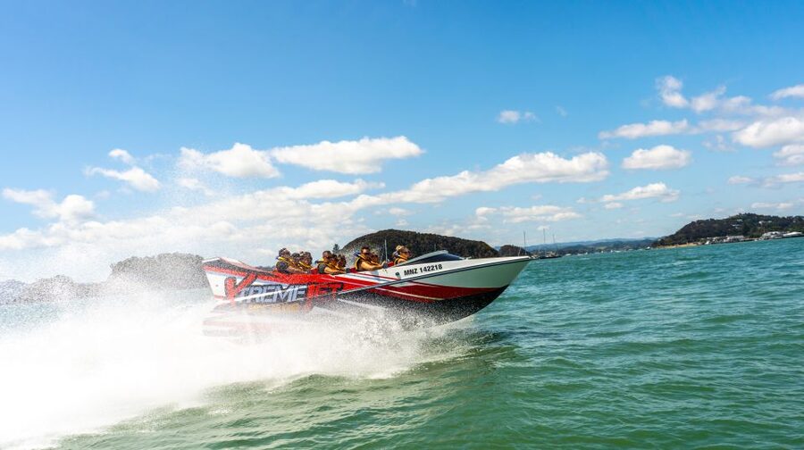 Paihia: Bay of Islands 30-minute Adventure Jet Boat Trip - Bay of Islands sights from the water