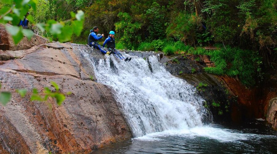 Peneda Gerês: 2.5-Hour Star Canyoning Adventure - A short safety briefing before the river