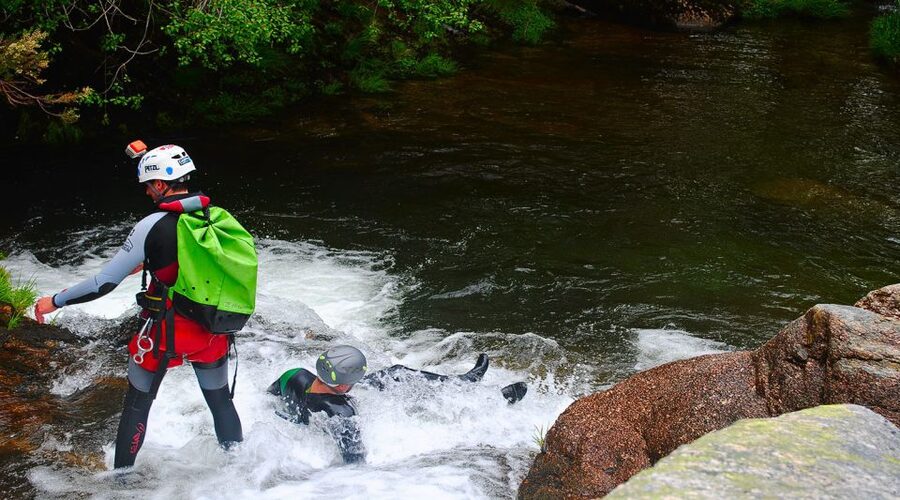 Peneda Gerês: 2.5-Hour Star Canyoning Adventure - Getting fitted with canyoning gear