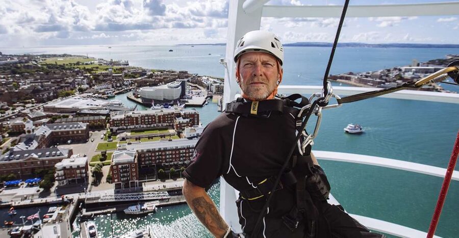 Portsmouth: Spinnaker Tower Abseiling Experience - Stepping onto the platform at 328 feet