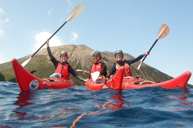 Private Tour explore Vulcano Island by Kayak & Coasteering - Key points at a glance