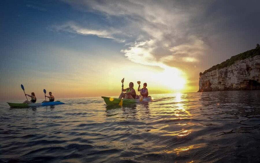 Pula: Kayaking,Snorkeling, Cliff jumping Tour with Wetsuit - Starting at Zelenika Beach near Pula