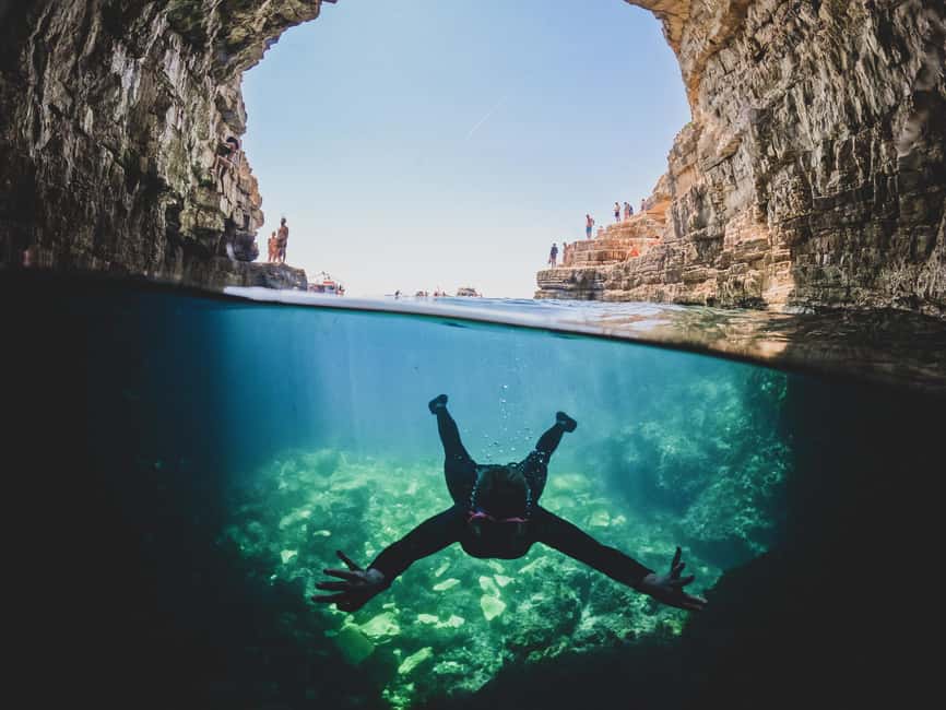 Pula: Kayaking,Snorkeling, Cliff jumping Tour with Wetsuit - The guides make a real difference